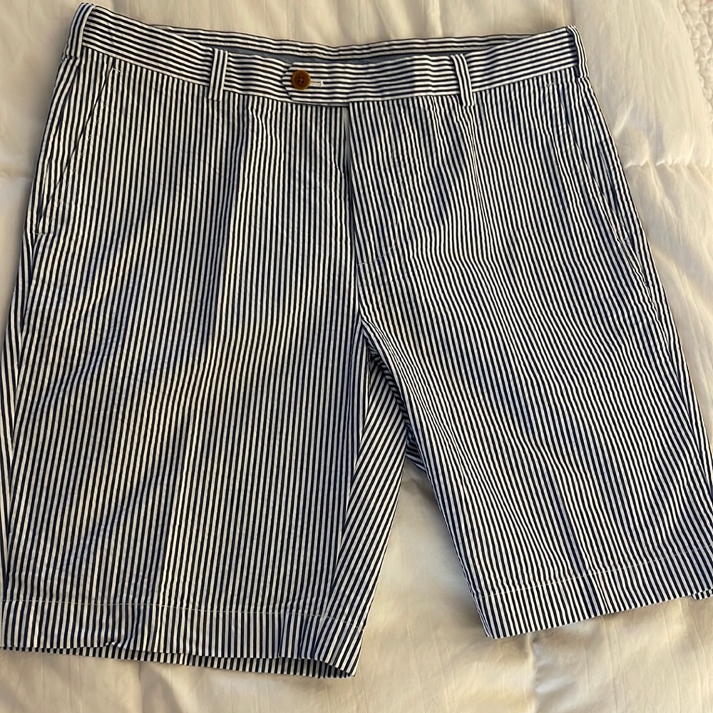 Men’s brooks brothers Bermuda shorts